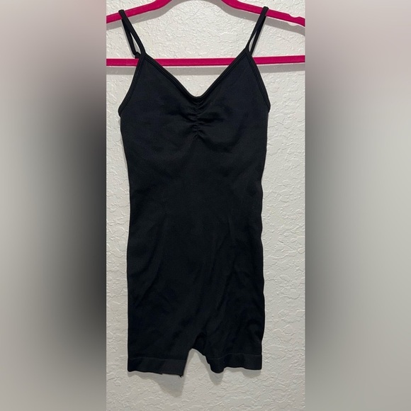 American Eagle Black Ribbed One Piece Shorts Bodysuit - Picture 2 of 8